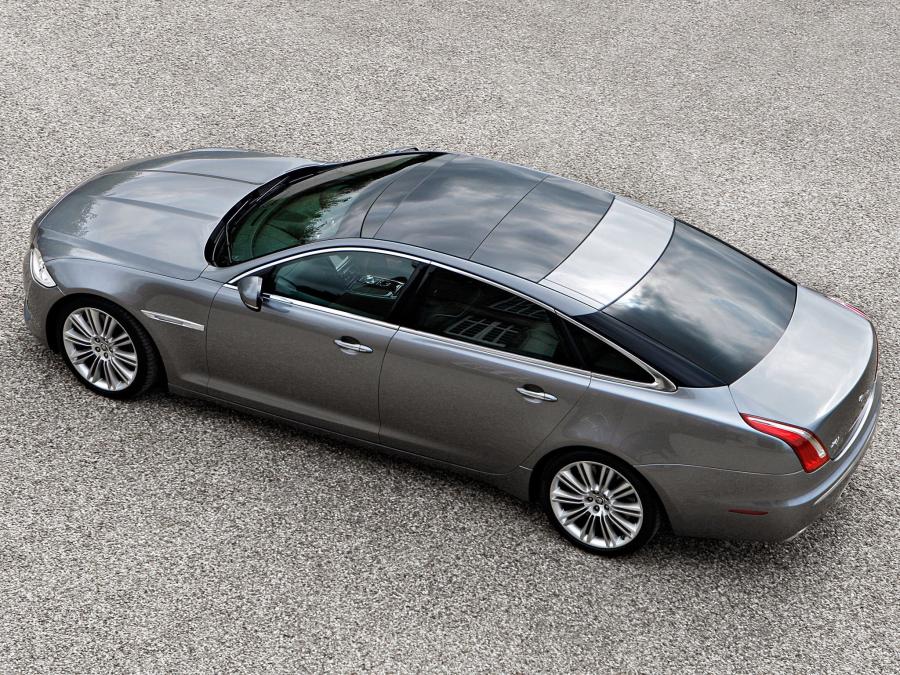  Jaguar XJ 2009 года  (UK) (фото 27 из 30)